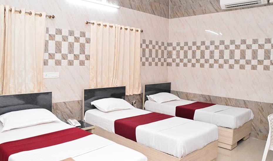 Suryas Guest House Chennai Dış mekan fotoğraf